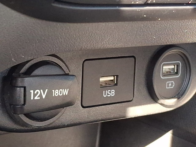 Certified 2023 Hyundai Elantra SEL image 25