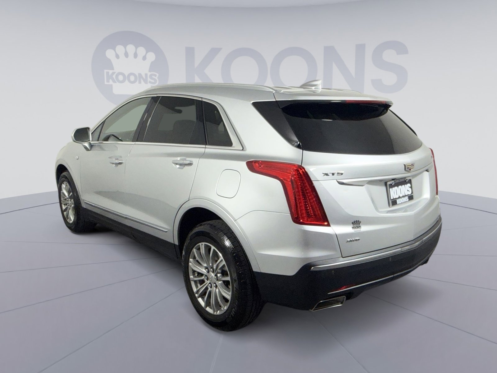Used 2017 Cadillac XT5 Luxury image 4