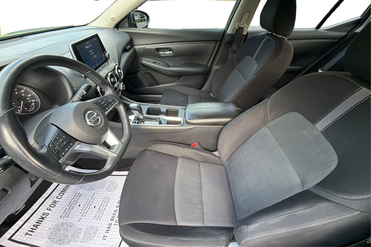 Used 2020 Nissan Sentra SV FWD image 9