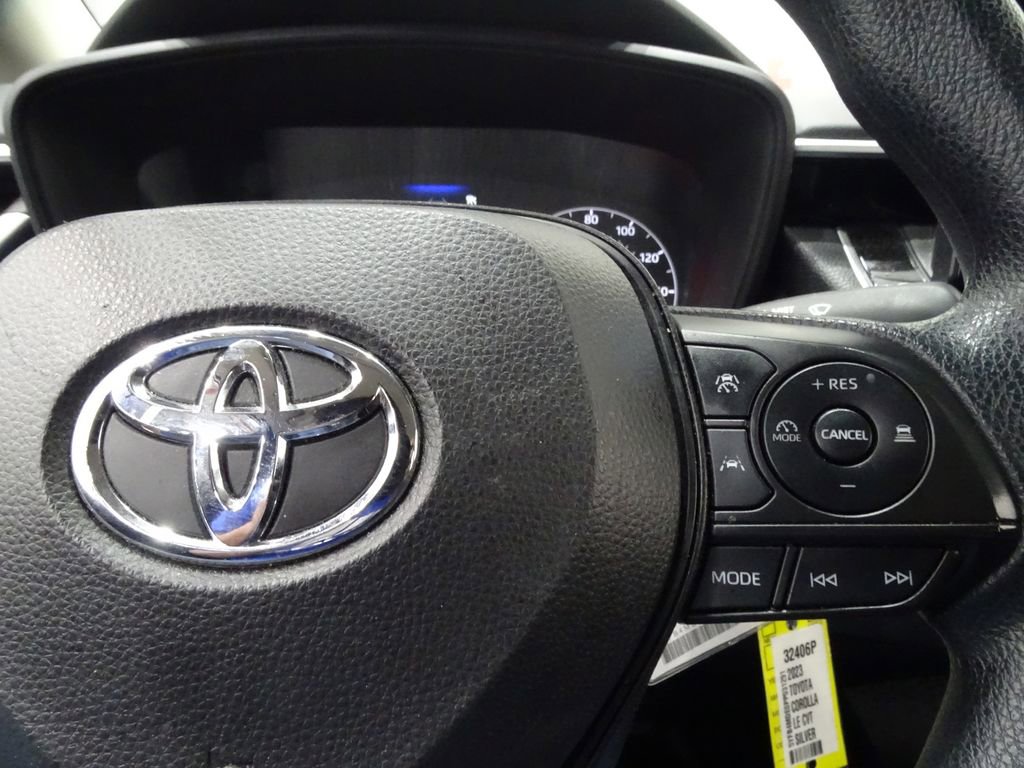 Used 2023 Toyota Corolla LE image 23