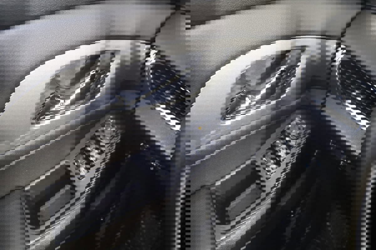 Used 2023 Chevrolet Traverse LT w/ LPO, Cargo Package image 29