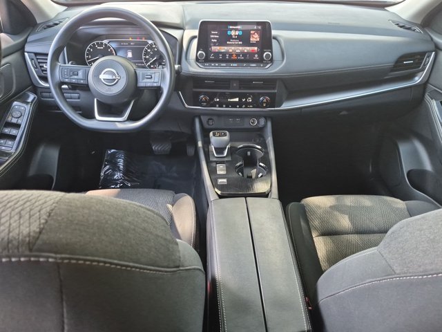 Used 2024 Nissan Rogue SV FWD image 17