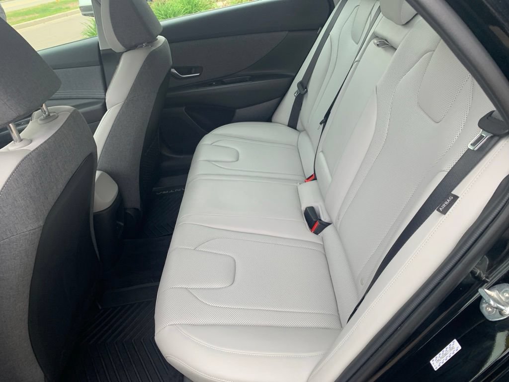 Certified 2024 Hyundai Elantra Limited FWD image 29