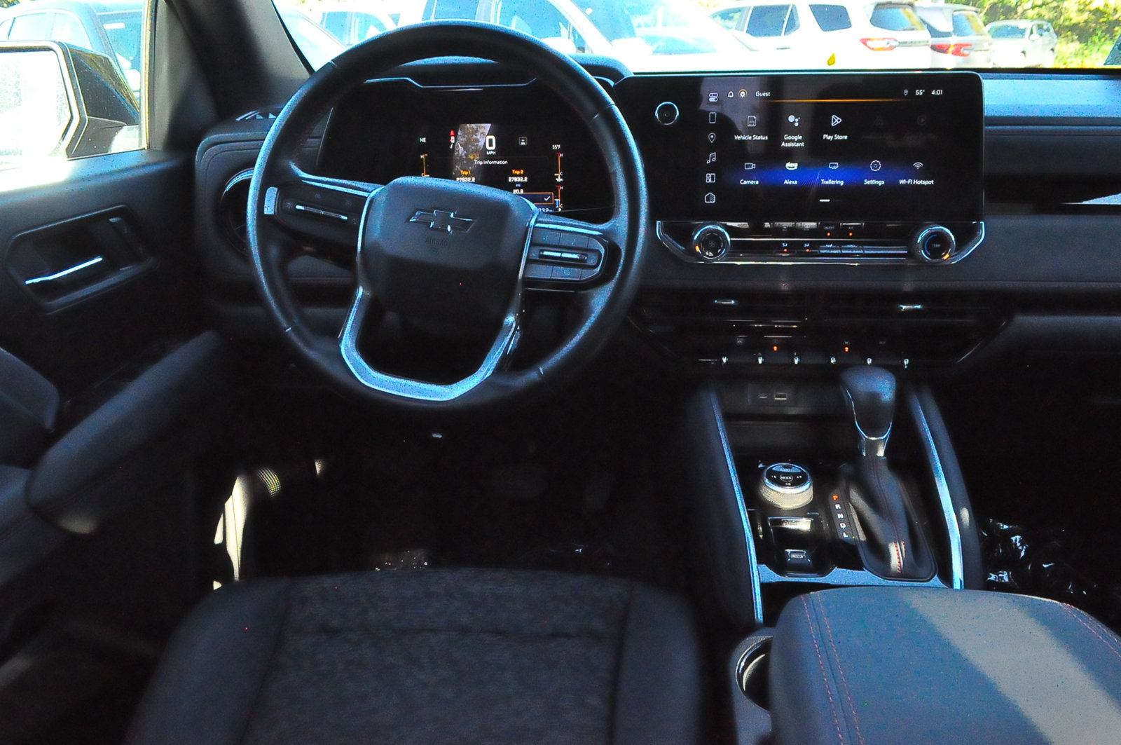 Used 2023 Chevrolet Colorado Z71 w/ Advanced Trailering Package AWD/4WD image 16