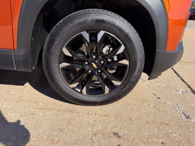 Certified 2022 Chevrolet TrailBlazer LT w/ Driver Confidence Package AWD/4WD image 13