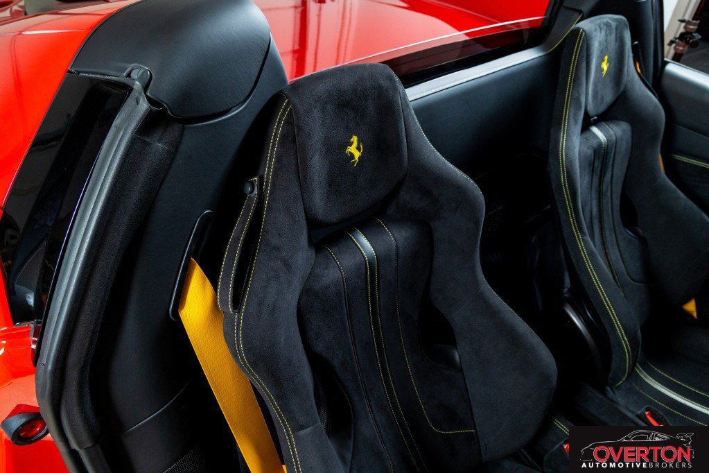 Used 2022 Ferrari F8 Tributo image 33