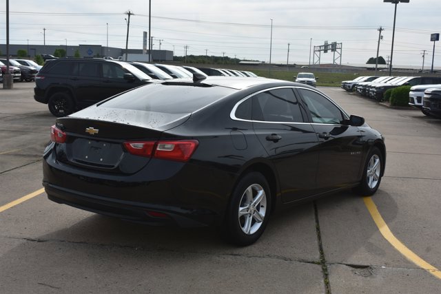 Used 2022 Chevrolet Malibu LS FWD image 5