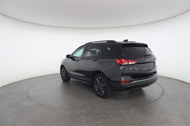 Used 2022 Chevrolet Equinox RS w/ Infotainment Package image 12
