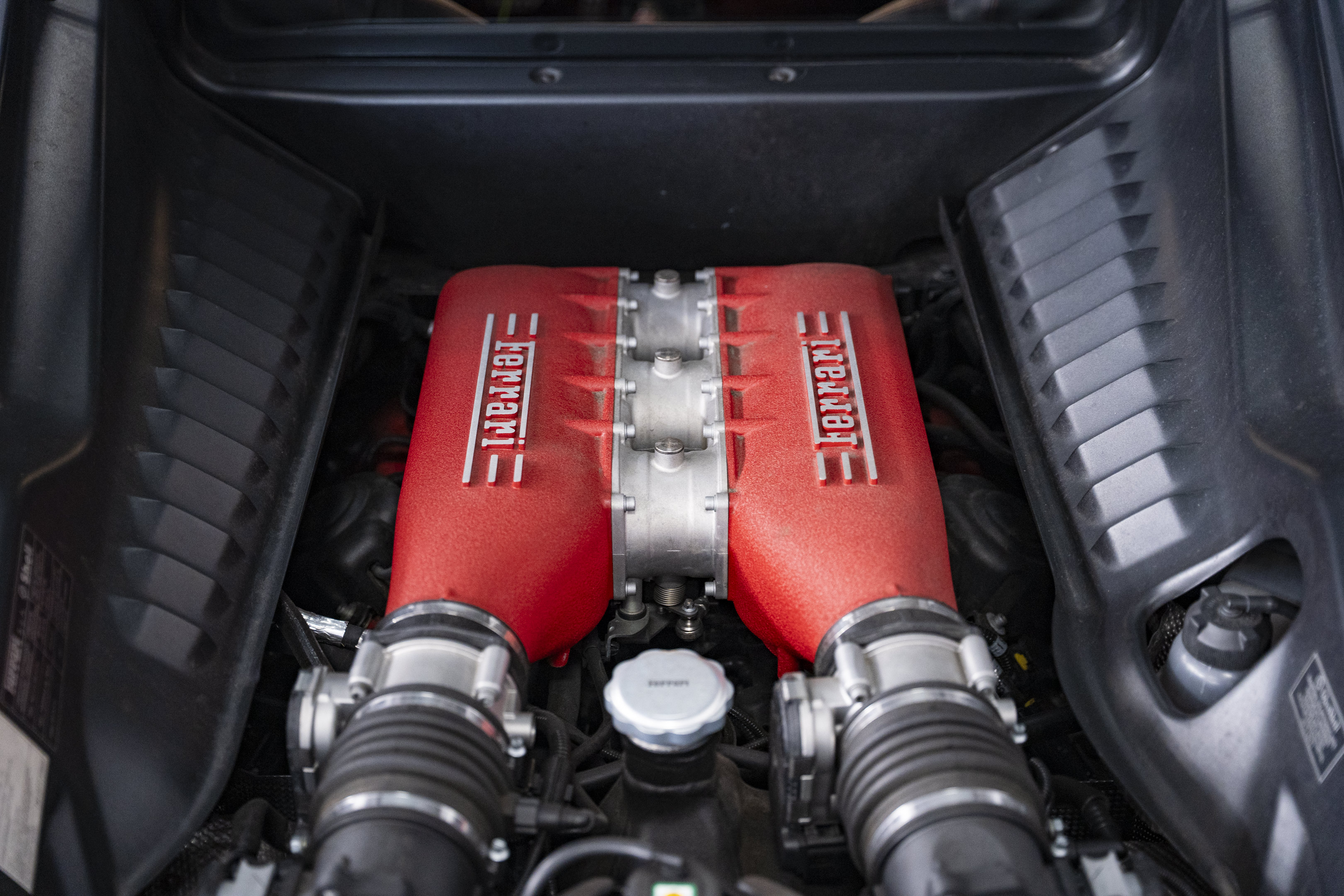 Used 2011 Ferrari 458 Italia Coupe RWD image 47