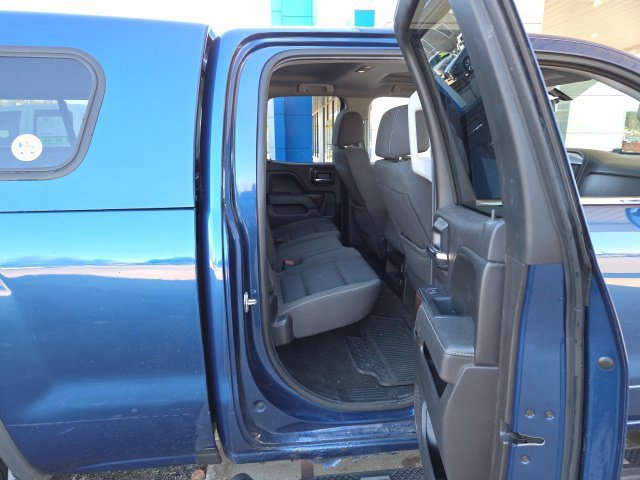 Used 2017 GMC Sierra 1500 SLE w/ SLE Value Package AWD/4WD image 38