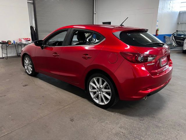 Used 2017 MAZDA MAZDA3 Touring FWD image 5