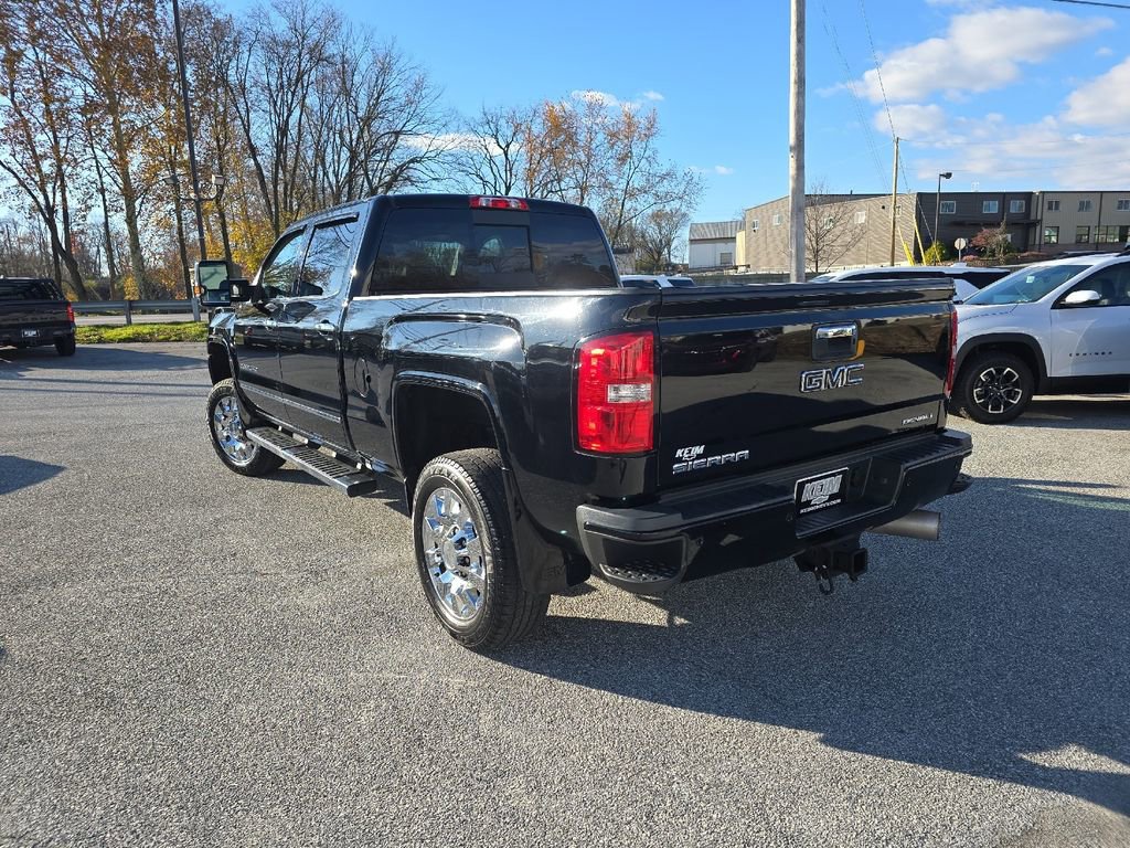 Used 2018 GMC Sierra 2500 Denali image 9