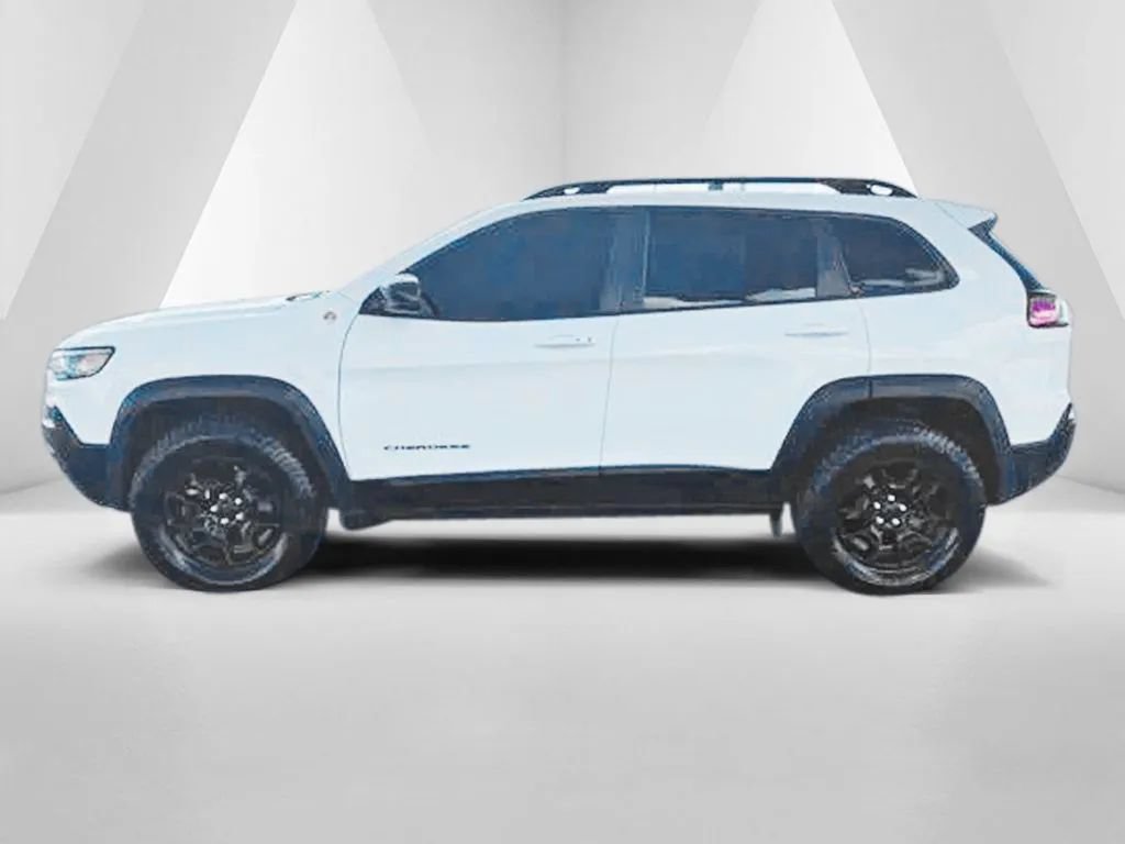 Used 2022 Jeep Cherokee Trailhawk w/ Comfort/Convenience Group AWD/4WD image 4