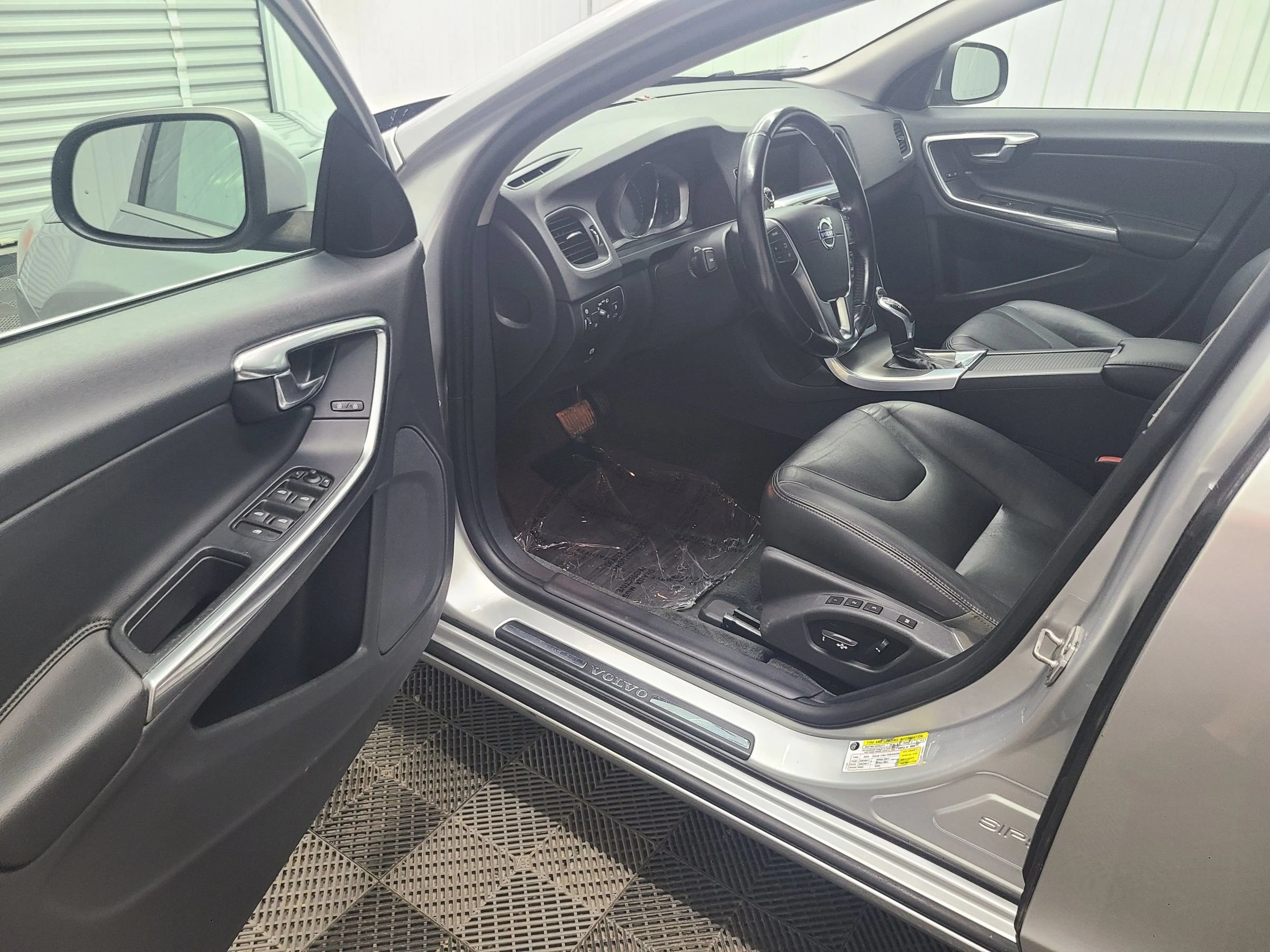 Used 2015 Volvo V60 T5 Premier AWD/4WD image 20