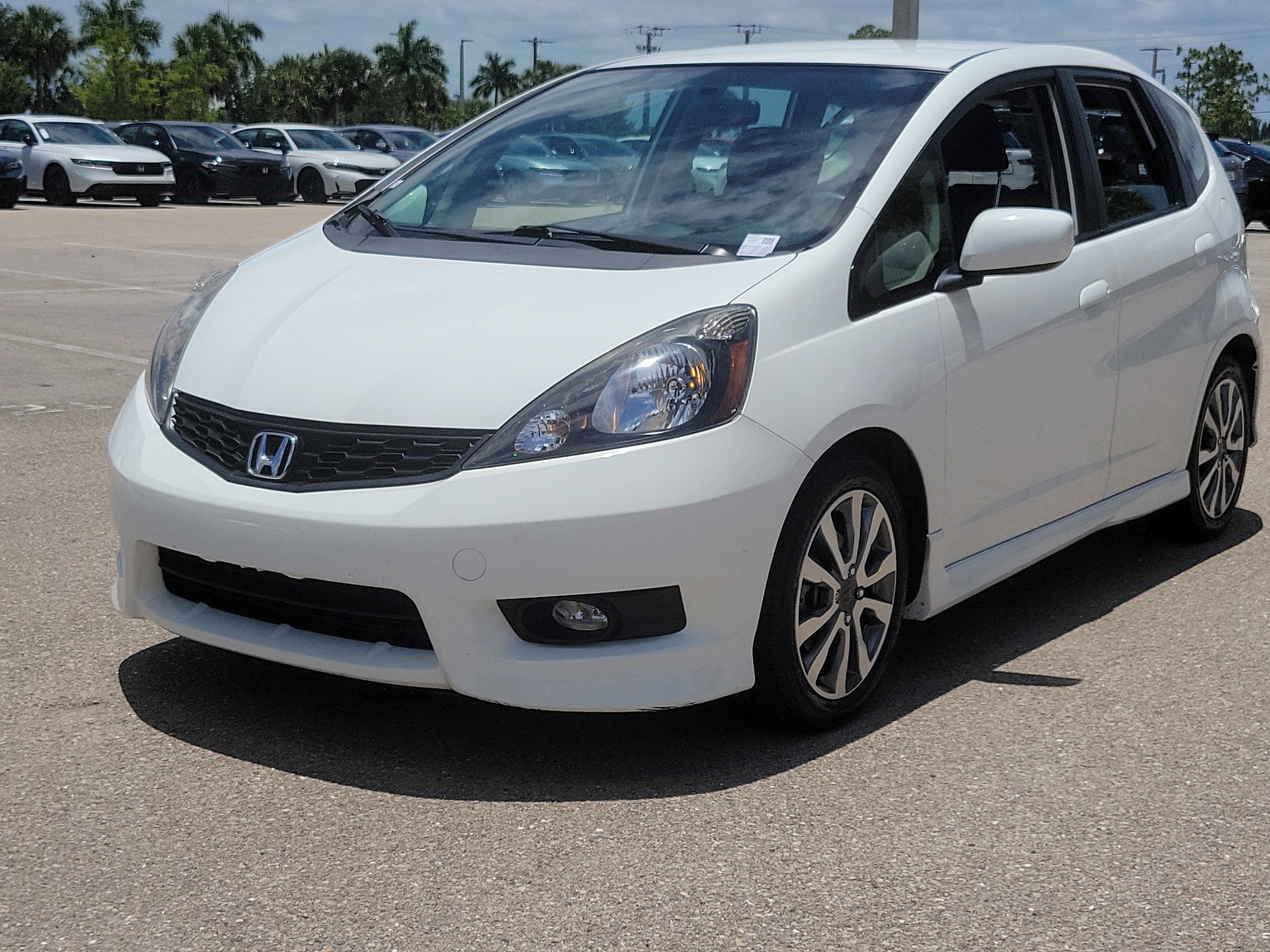 Used 2013 Honda Fit Sport video 3