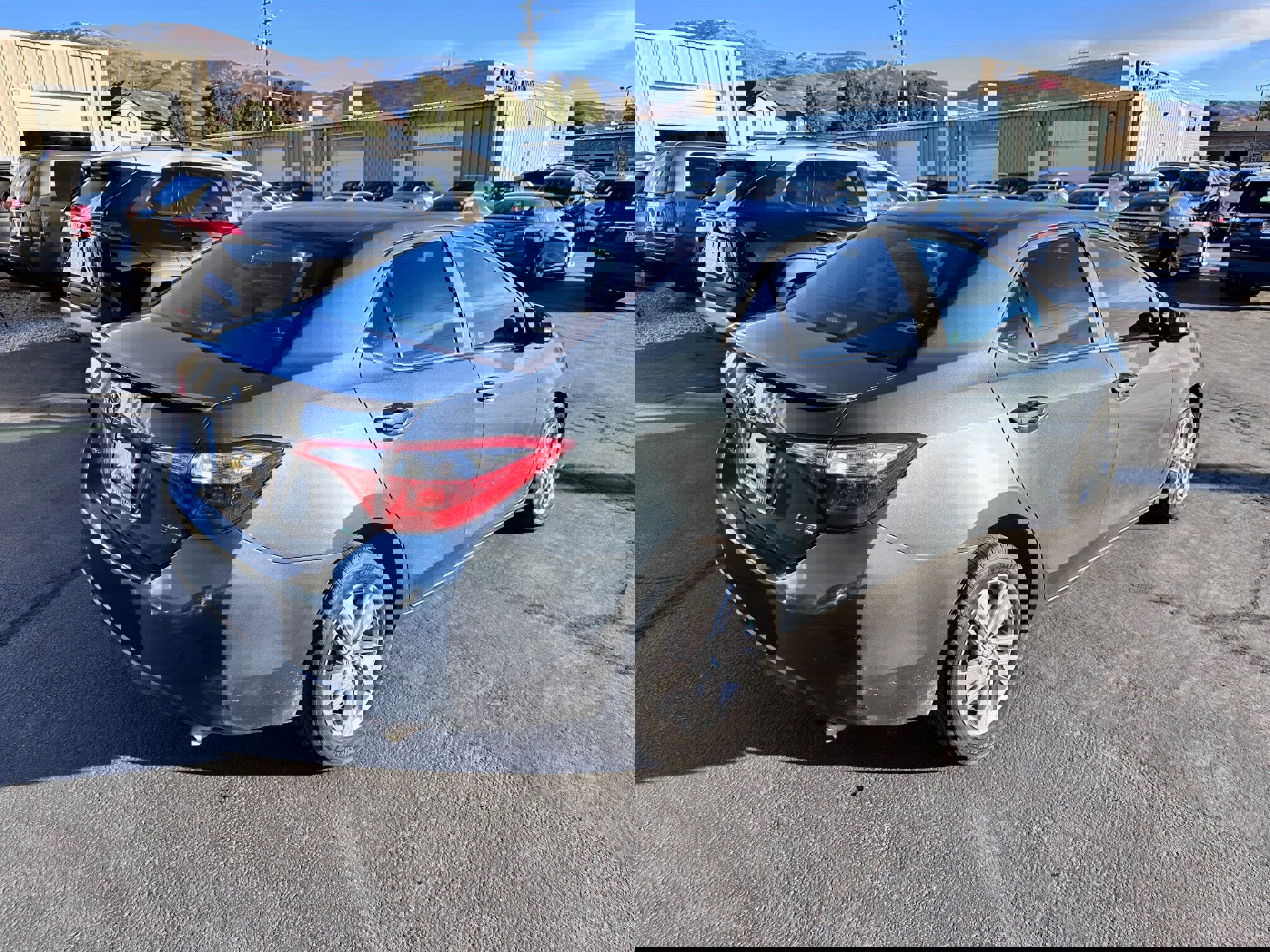 Used 2014 Toyota Corolla LE image 3