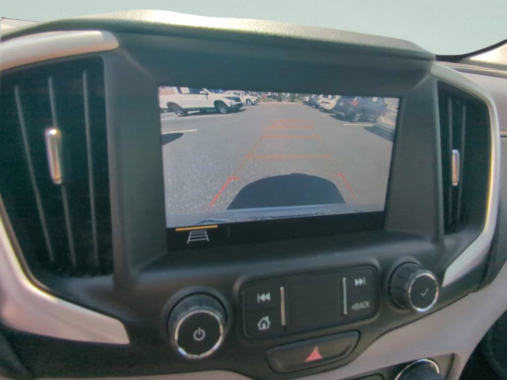 Used 2021 GMC Terrain SLT w/ Infotainment Package II FWD image 17