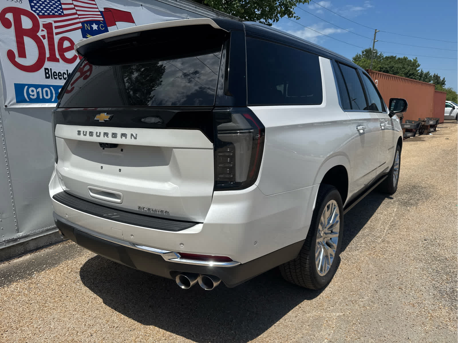 New 2025 Chevrolet Suburban Premier RWD image 3