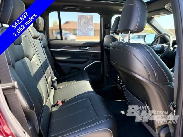 Used 2026 Jeep Grand Cherokee Limited w/ Limited Altitude Package AWD/4WD image 25