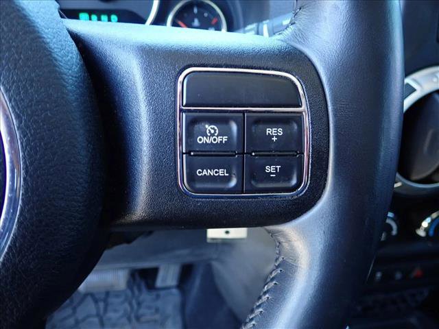 Used 2015 Jeep Wrangler Sahara w/ Connectivity Group AWD/4WD image 12