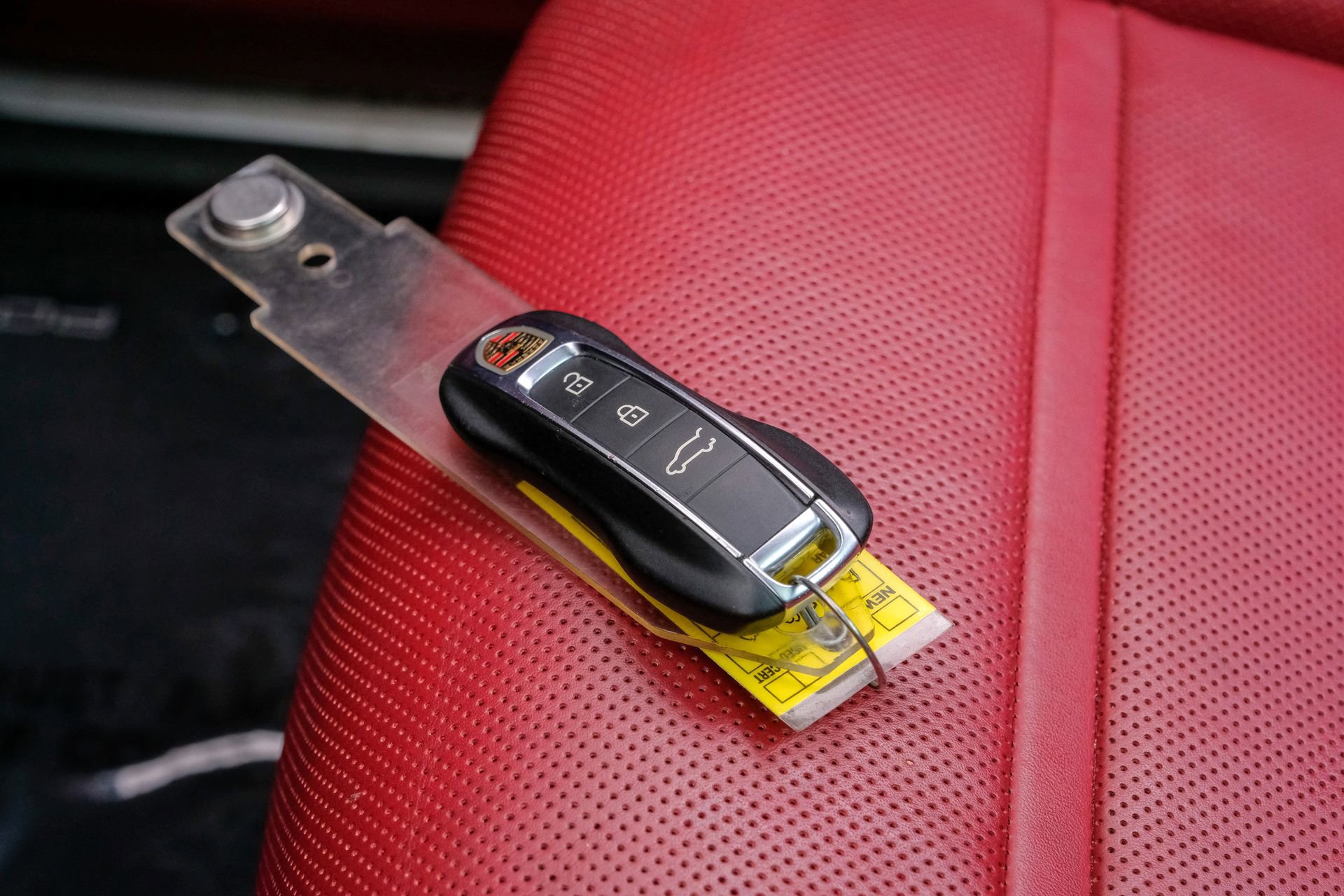 Used 2023 Porsche Cayenne Platinum Edition image 61