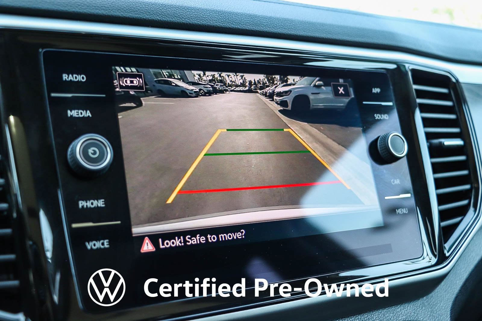 Certified 2022 Volkswagen Atlas SE FWD image 27