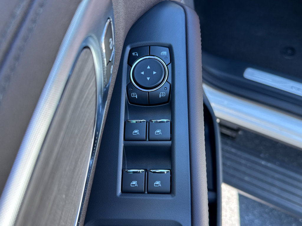 New 2026 Ford Expedition Platinum image 24