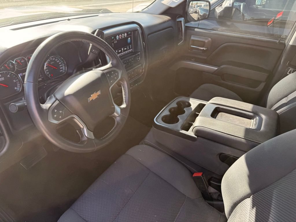 Used 2018 Chevrolet Silverado 1500 LT AWD/4WD image 2