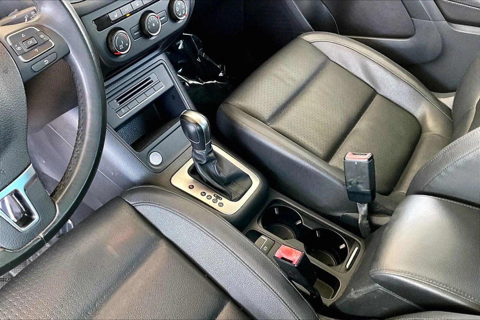 Used 2014 Volkswagen Tiguan SE FWD image 15