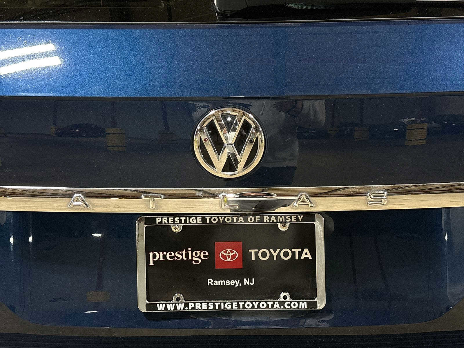Used 2018 Volkswagen Atlas SEL Premium AWD/4WD image 28