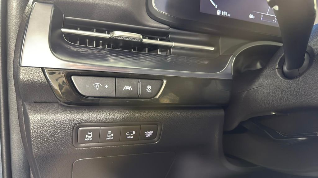 Used 2024 Kia Carnival SX Prestige image 22