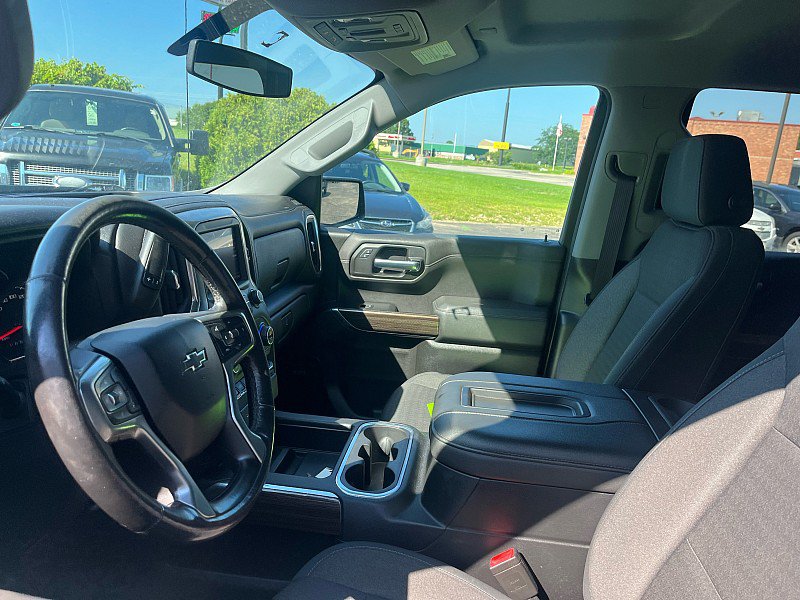 Used 2020 Chevrolet Silverado 1500 LT Trail Boss AWD/4WD image 9