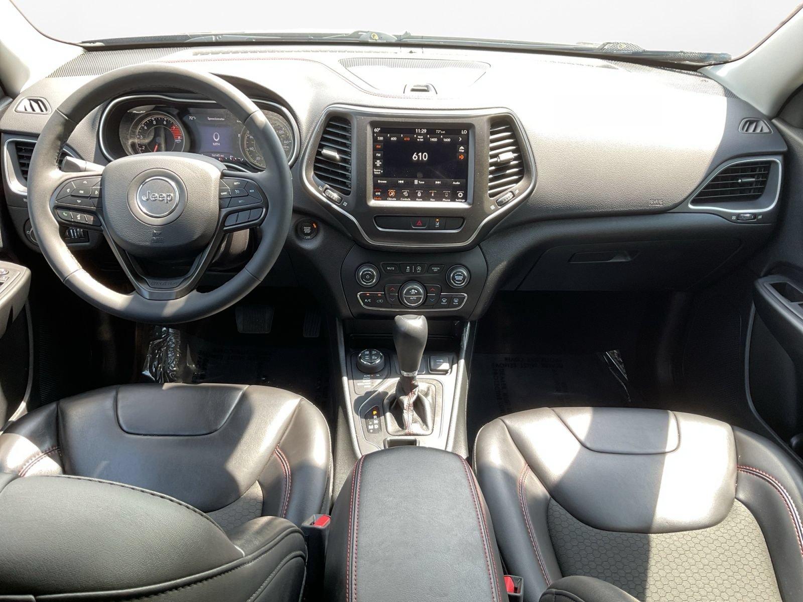 Used 2022 Jeep Cherokee Trailhawk w/ Sound & Nav Group AWD/4WD image 10