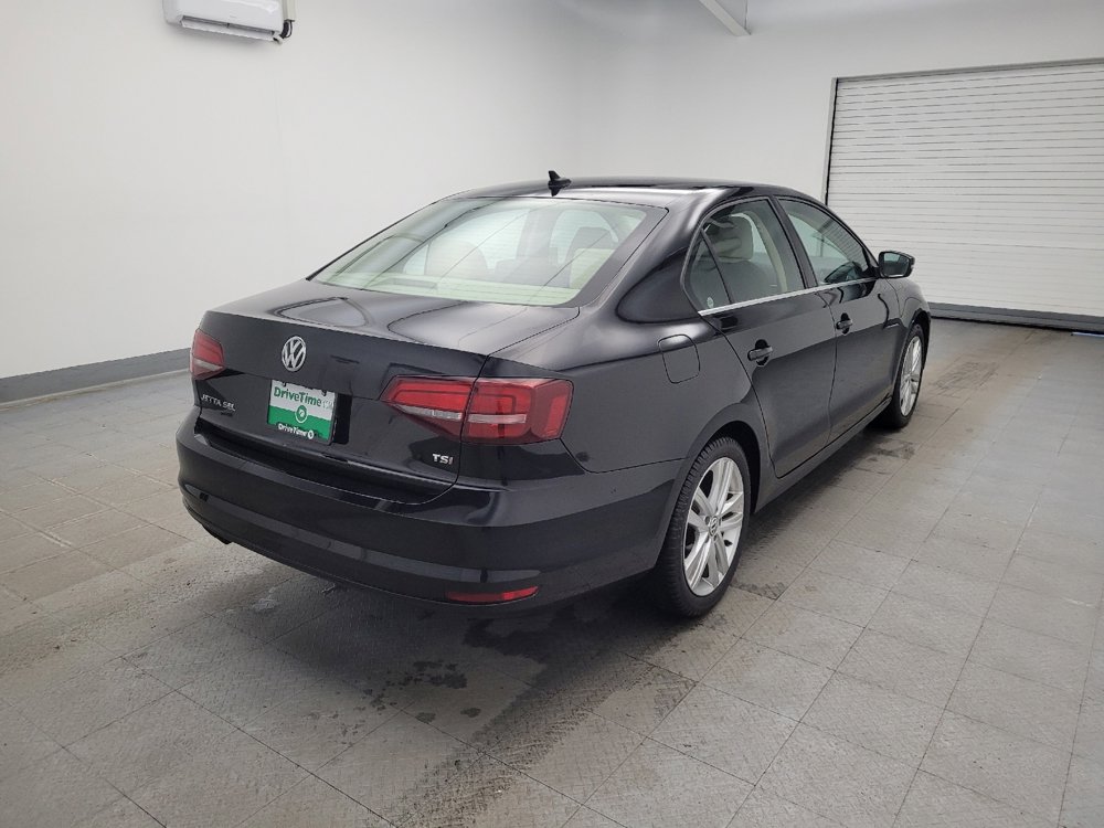 Used 2016 Volkswagen Jetta SEL Premium image 9
