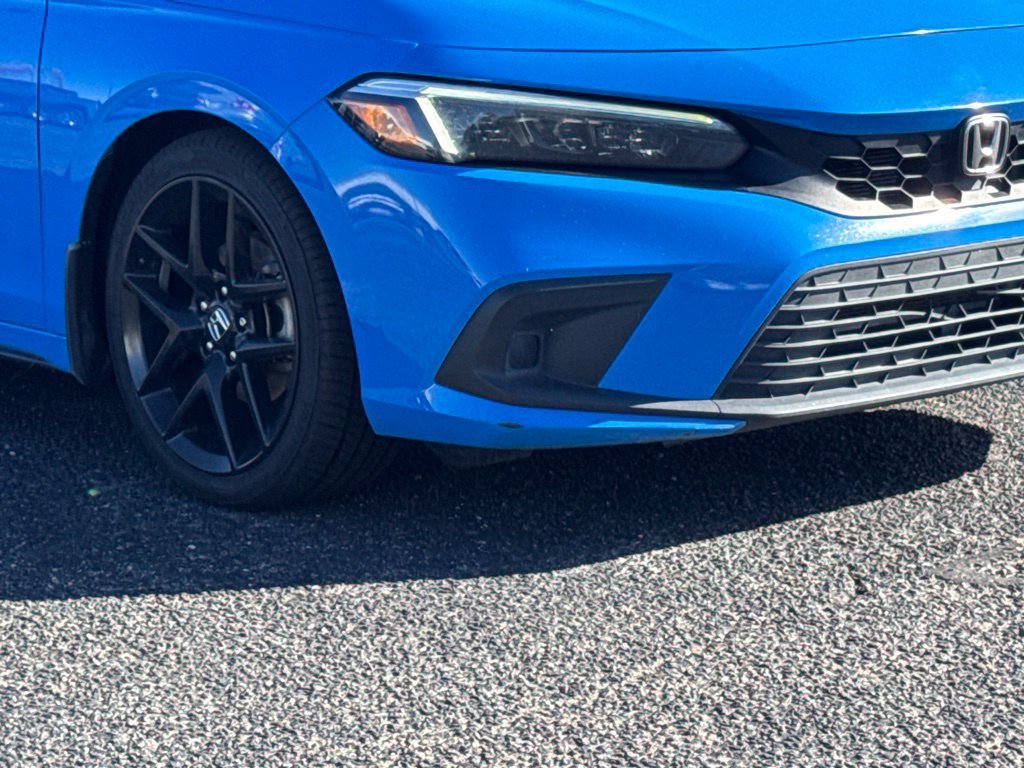 Used 2023 Honda Civic Sport image 2