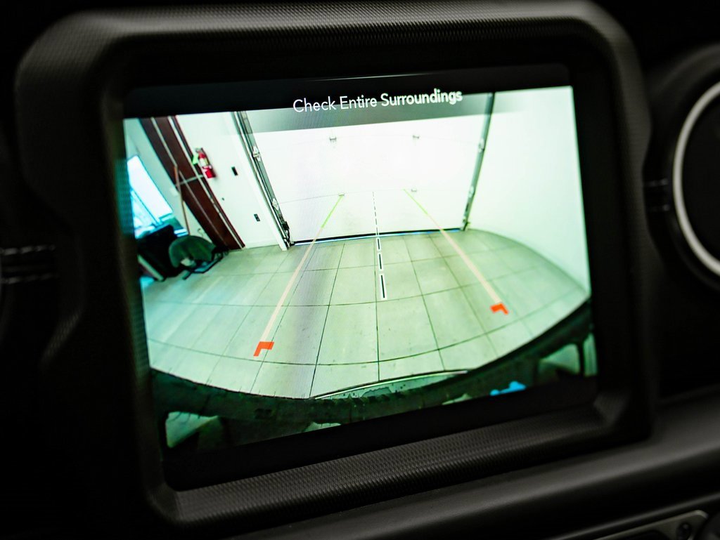 Used 2023 Jeep Wrangler Unlimited Sahara w/ Cold Weather Group image 35