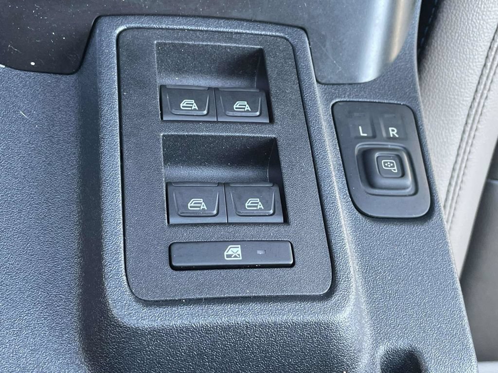 Used 2024 Ford Bronco Wildtrak AWD/4WD image 38