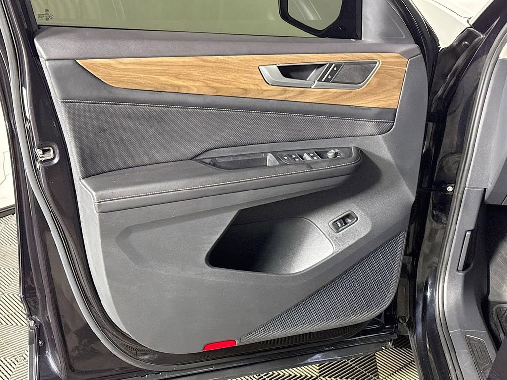 Used 2024 Volkswagen Atlas SE image 10
