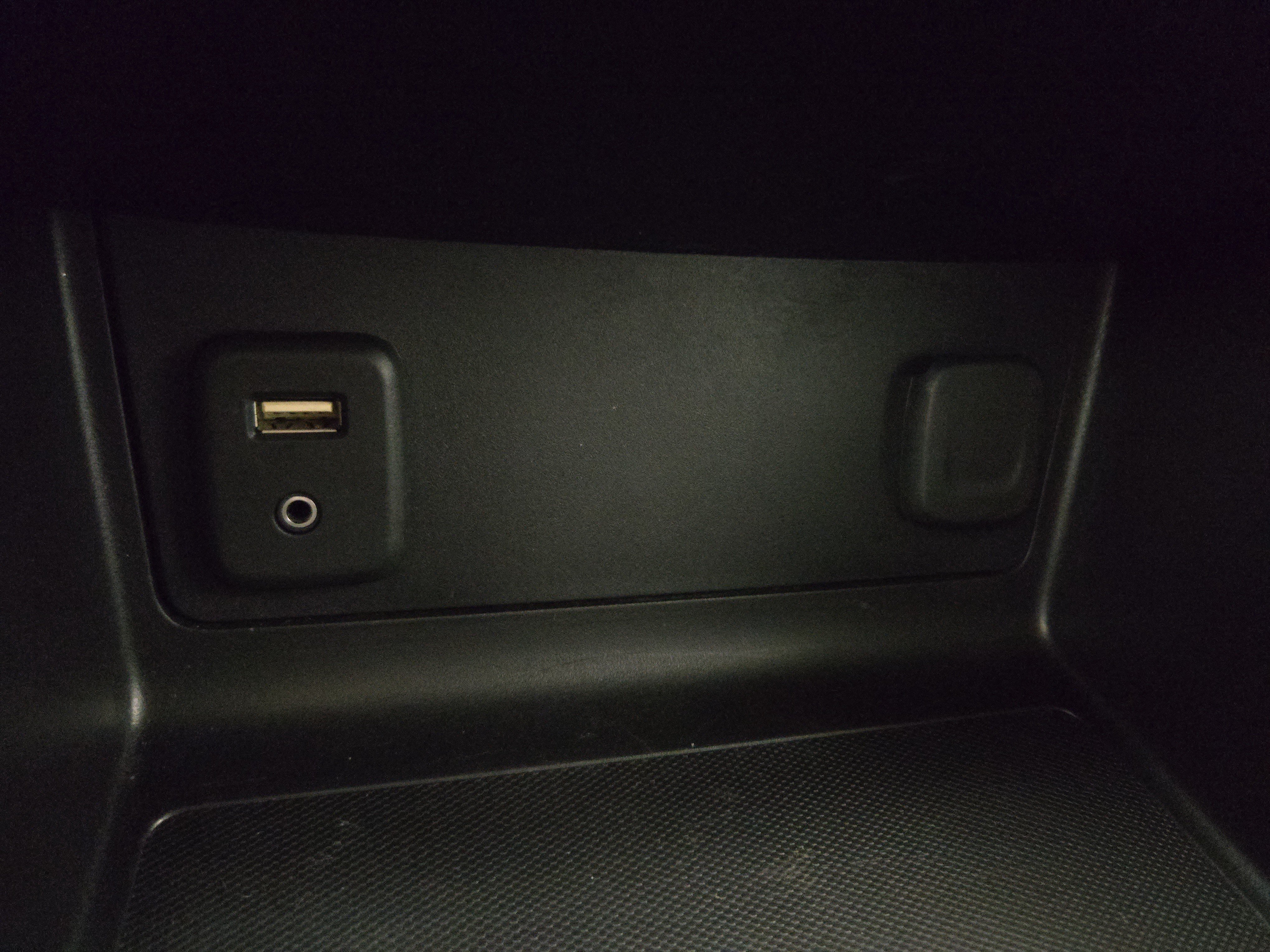 Used 2018 Chevrolet Colorado Z71 AWD/4WD image 26