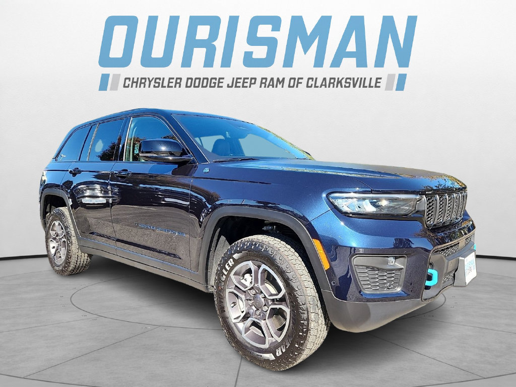 Used 2024 Jeep Grand Cherokee Trailhawk w/ Advanced Protech Group II AWD/4WD image 1