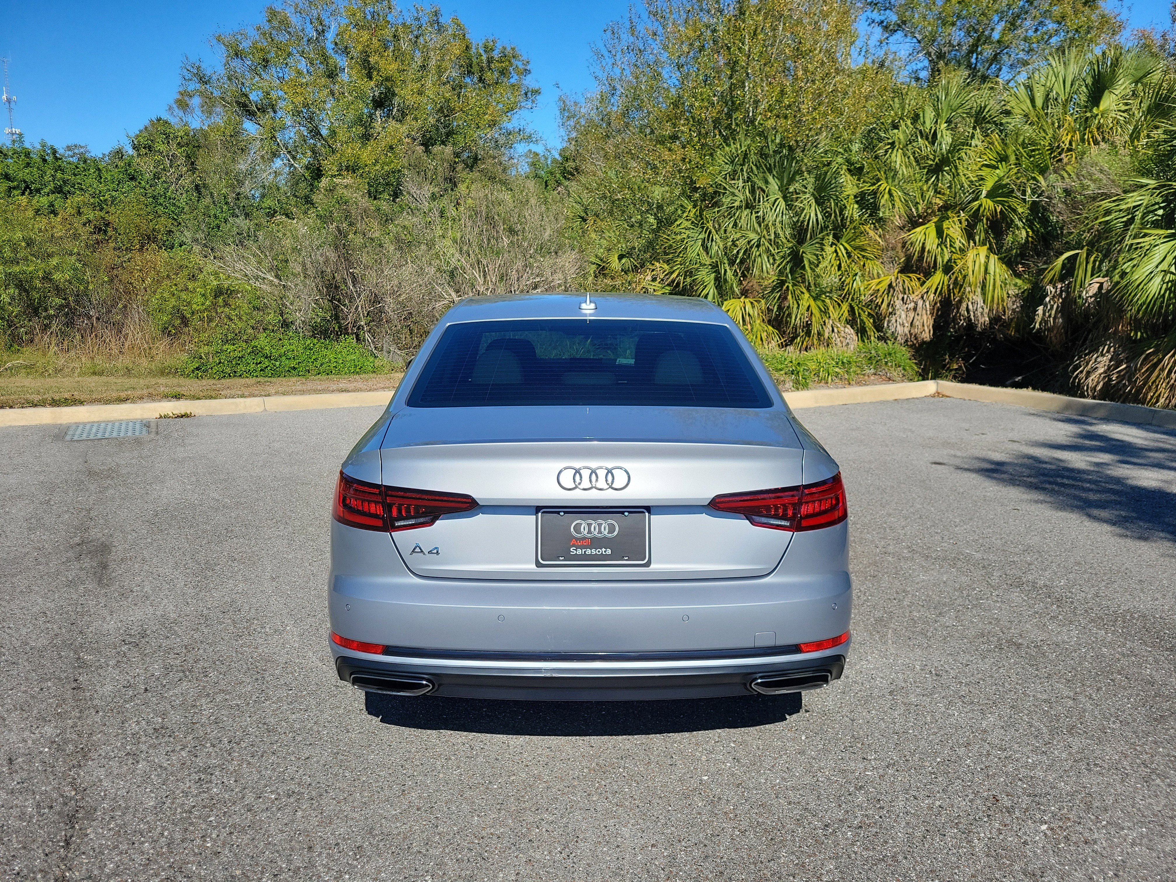 Used 2019 Audi A4 2.0T Premium image 8