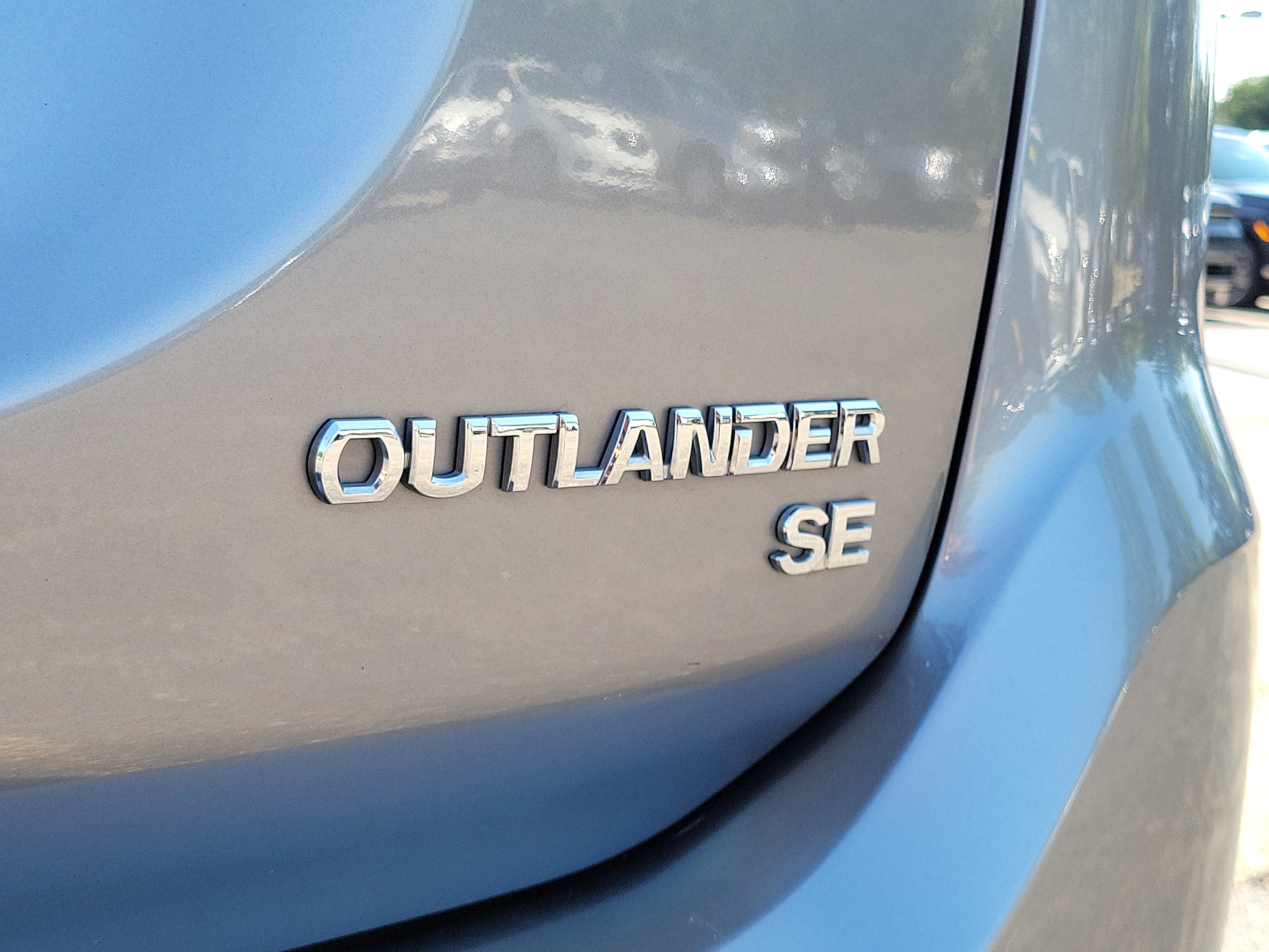 Used 2019 Mitsubishi Outlander LE AWD/4WD image 7
