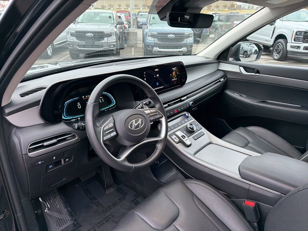 Used 2025 Hyundai Palisade SEL image 11