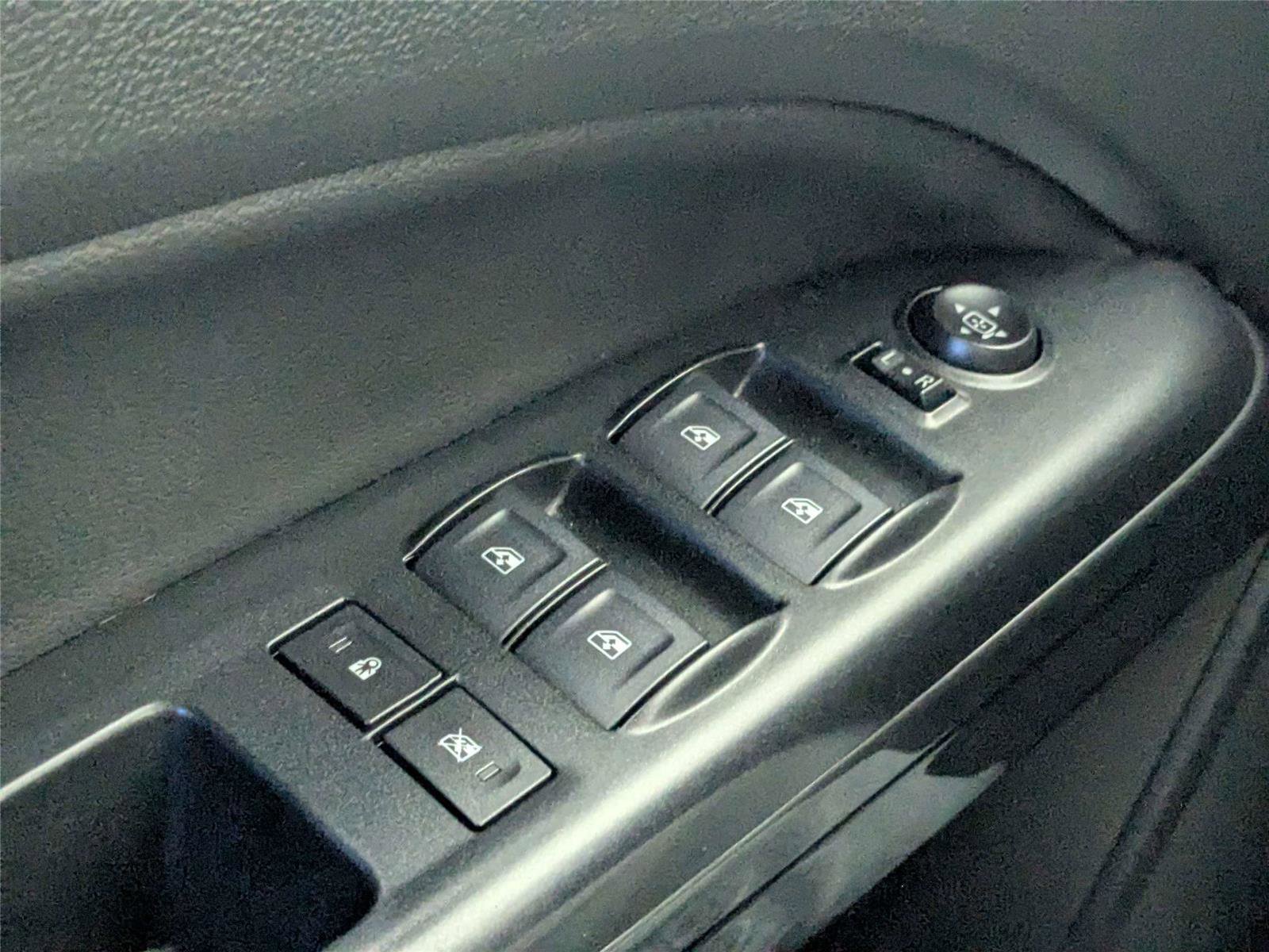 Used 2022 GMC Canyon AT4 image 16