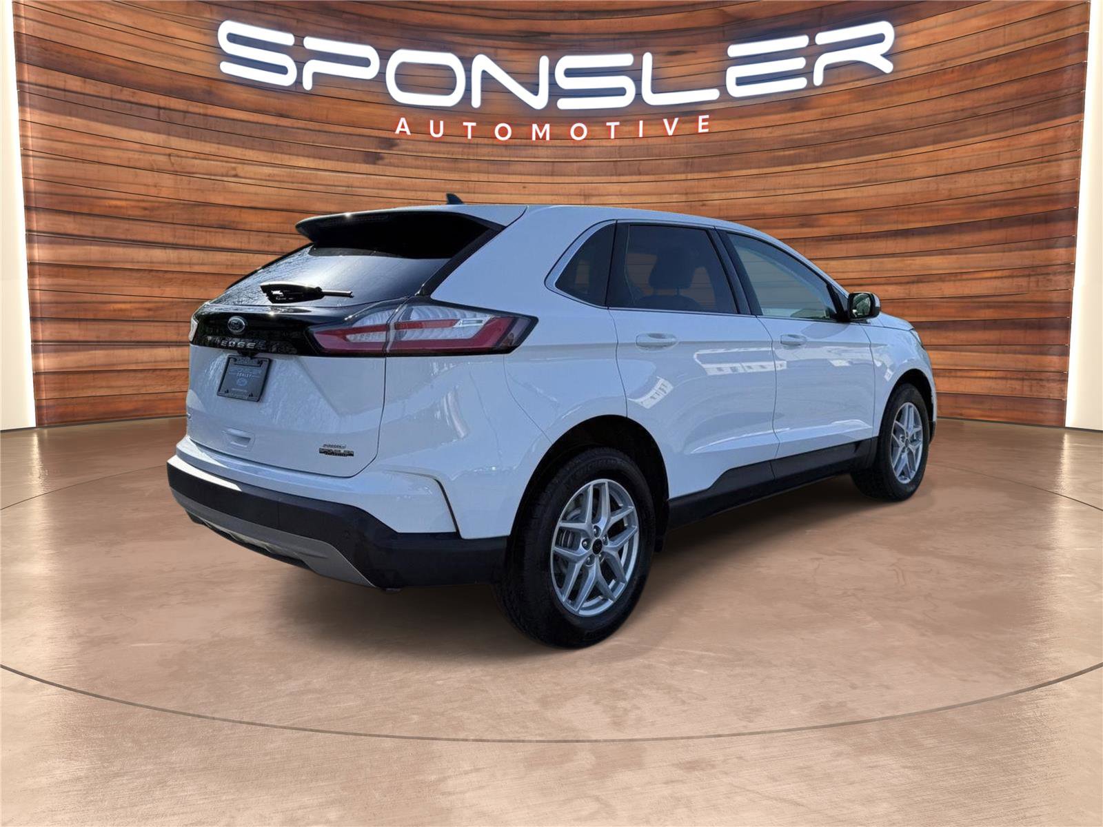 Used 2024 Ford Edge SEL w/ Convenience Package AWD/4WD image 7