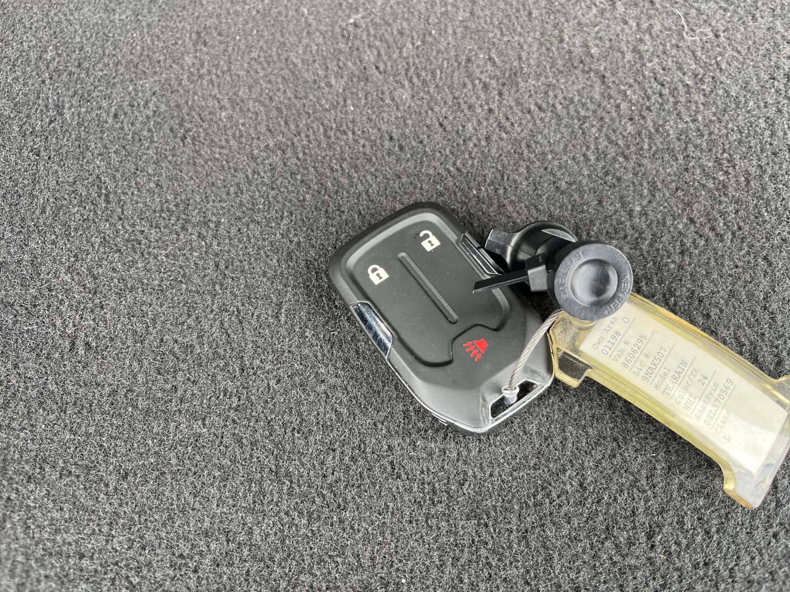 Used 2024 GMC Terrain SLE image 22