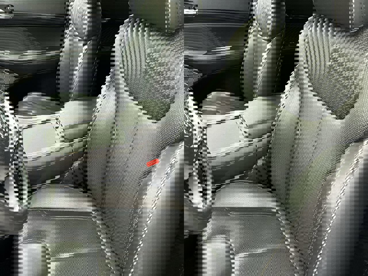 Used 2024 Hyundai Palisade Calligraphy image 14