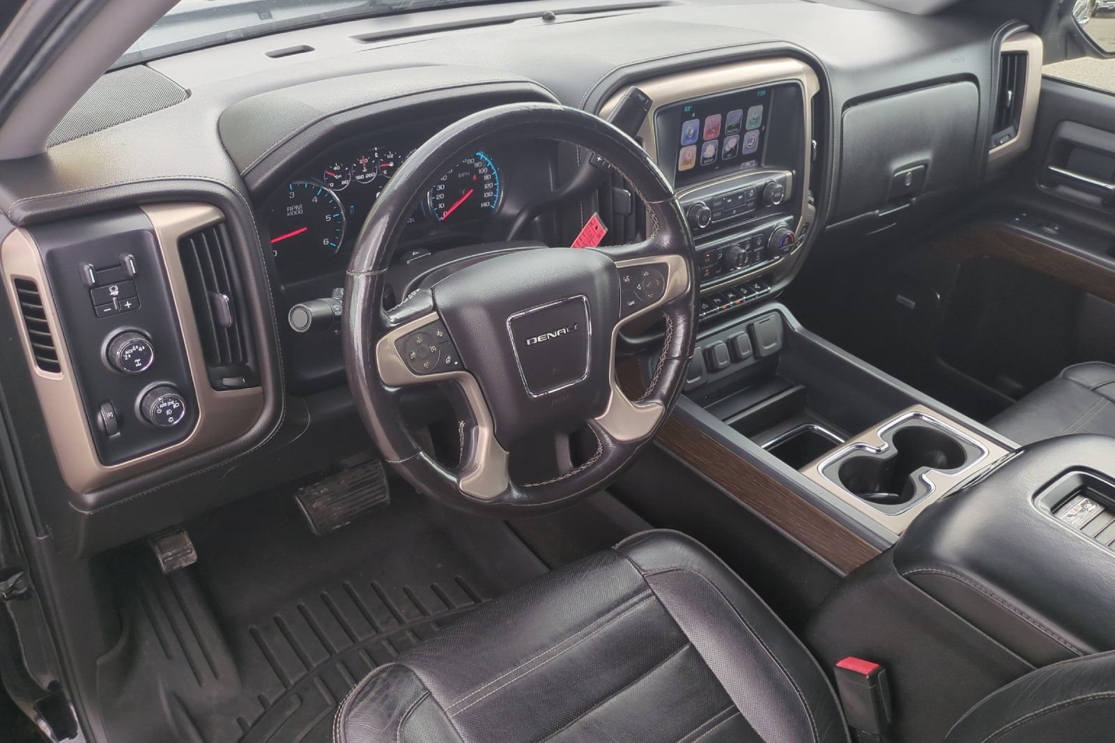 Used 2018 GMC Sierra 1500 Denali w/ Denali Ultimate Package AWD/4WD image 9