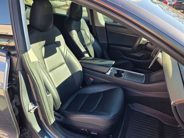 Used 2021 Tesla Model 3 Standard Range Plus image 16
