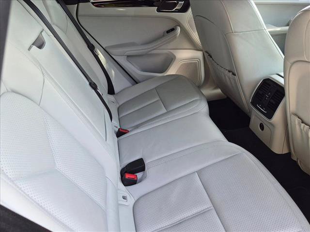 Used 2022 Porsche Macan S AWD/4WD image 19